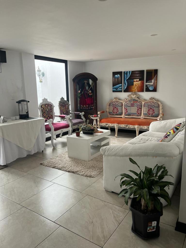 Hostal Entre Rios 쿠엔카 외부 사진